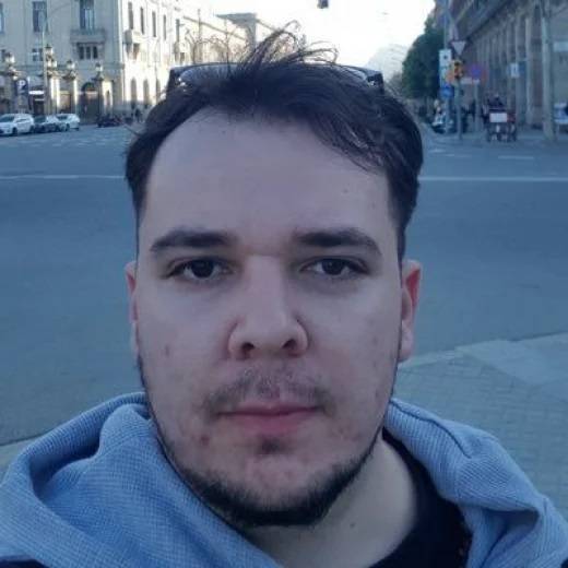 Иван Жостов – работи в неизвестната в ИТ-сектора компания „Кодин Софт“ от началото на 2022